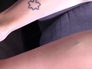 Gen Z Babe in Barefoot Sandals