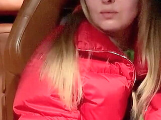 The Stepson Who Ran Away From Home Actively Fucks His Stepmother's Pussy in His Stepfather's Car