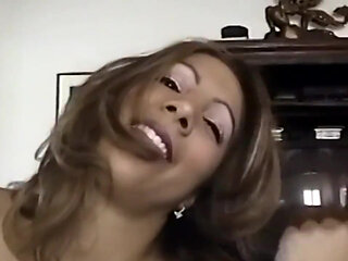 Seductive Brunette MILF Pisses on Eager Blonde Babe