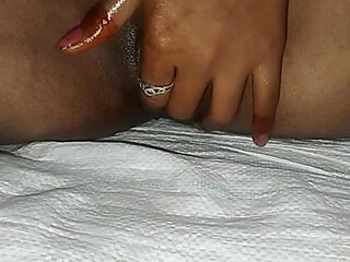 Deshi bhabhi ki chut ka pani