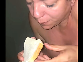 ALIMENTEI MINHA PUTA COM PORRA NA P&Acirc_O