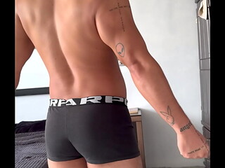 Pos&aacute_ndoles estos boxers antes de tirarlos, estos calzones ya lo dieron todo