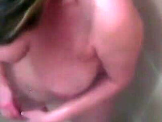 Lara Observed While Showering