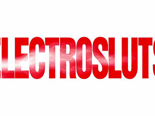 First Time with Electrosex: Hanna's Introduction