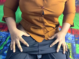 Indian Job girl got fucked by her boss with hindi audio