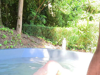 BlackSwanXXX Mountain Outdoor Sex - MILF Has Intense Multiple Orgasms in Cold Water Tub