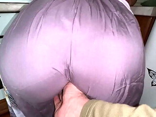 Step-son Gets a Look at Mature MILF's Generous Backside for Anal Play