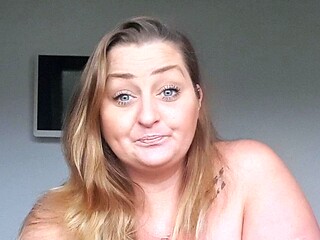 Big boobs milf masturbates with her dildo