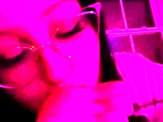 Amateur Webcam Teen Masturbates And Teases