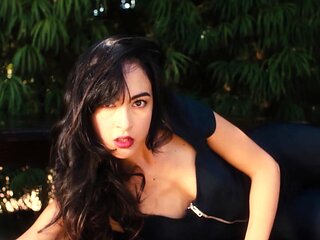 Nude teen cools herself down in the pool