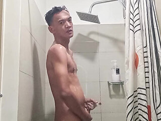 Im taking a bath because im waiting for my Girl