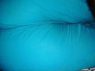 Soe bhabhi ki mast gaand per hath phera.