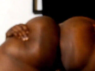 Queen Vusi at It Again Pt 2