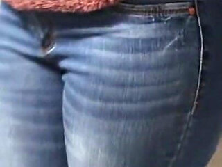 Indian Girl Piss Desperation in Jeans