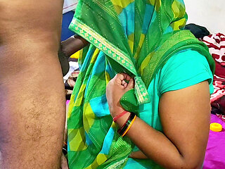 Desi Hot Indian Bhabhi Fucked in Hindi Audio