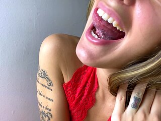 Amateur Video Amateur Webcam Girl Masturbates