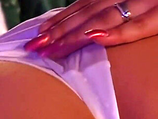 Night of Sapphic Orgasms for Candy Estefana's Sweet Pussy