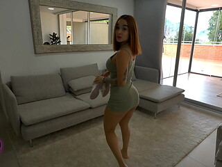 I wanted new NIKE shoes so i FUCKED the SHOE guy and let him SUCK my PUSSY for a free pair! POV