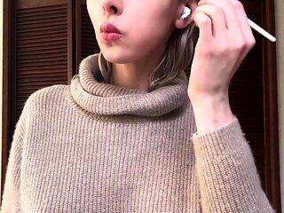 Trans girl does her makeup