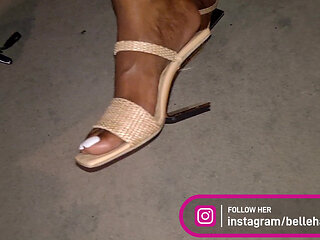 Belle Hadja Pretty Feet of the Night