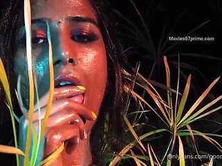 Poonam: Amateur, Brunette  Stripchat Porn