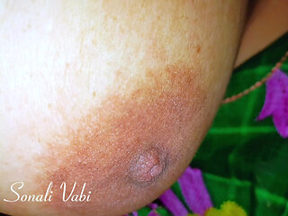 Sonali vabi romance video Desi girl video in room