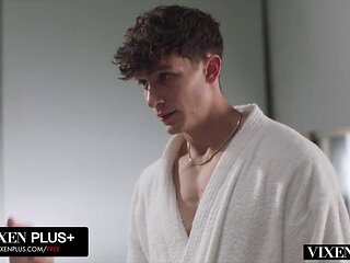 Horny Melanie Marie Craves Public Exposure While Parker Ambrose Pounds Her in Risky Public Fuck