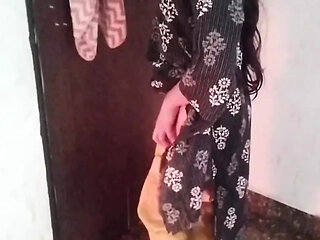 Abbu jaan ne see step daughter urinating.