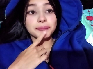 Ni&ntilde_era caliente con enormes tetas anhelaba mi polla tan pronto como llegu&eacute_ a casa ( CASERO REAL)