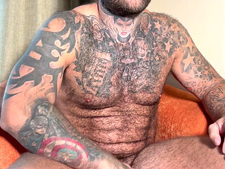 Big Fat Irish Cock Having a Naughty Wank and Being Verbal