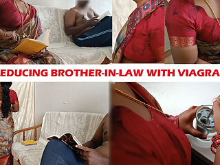 Fucking Brother-in-law with Tablet - Saree Sex -1