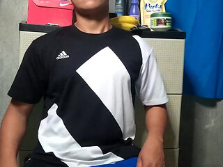 Alan Tokers Masturbates in His Room 1