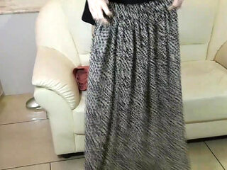 A very fine beauty arrives