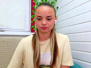 I have a full video on allmylinks Misss_Vikki , and the first 5 subscribers get a free 7-minute video based on your script