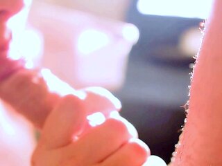 amateur blowjob cumshot finish in her mouth