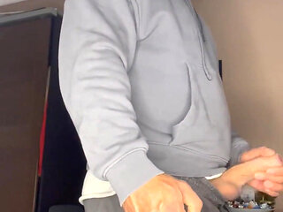 Mr Guru. Wank Quick Big Bodybuilder