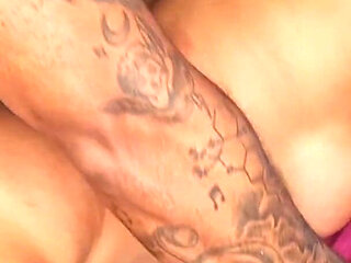 Latina Gets Pounded and Turns Into a Super Squirter