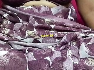 Beautiful desi Bengali village aunty pussy show