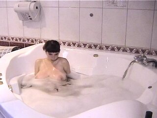 Sexy Amateur Preggo Girl in Webcam Free Big Boobs Porn Video