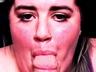 Cam model fucks her man on a slow day