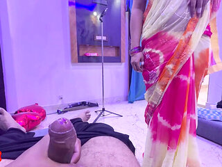 Desi Aunty Helps Me Pee Then Fucks Me Doggy Style - Sammy Sins Rough Homemade Indian Sex