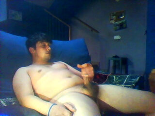 Porn video amateur guy masturbates watching porn and records himself with his laptop