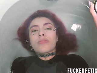 Air spasms blackout Sara wetsuit maximum apnea holding
