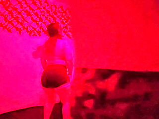 I visited a nightclub and was seduced by a beautiful, sexy chubby girl. Behind the scenes.