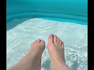 Solo Foot play in the pool