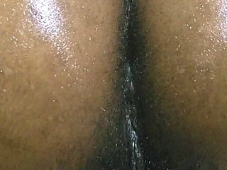 Curvy Girls with Massive Booties Show Their Moves and Seductive Passion