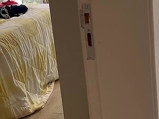 Wifebucket Amateurs - I Spied on My Step-sister Being Fucked, and I Got so Wet