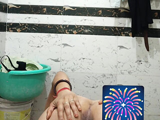 Priya Bhabi Nice Body Show