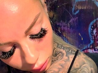 Amateur Webcam Chick Masturbates On Webcam More at