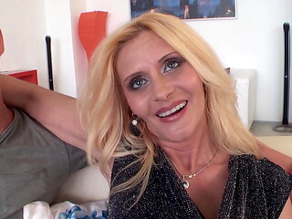 Mature Housewife Scarlet Mika Gets Impregnated By A Black Stud DTW2743